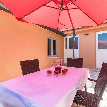 Apartment Taja Liznjan Luaran gambar