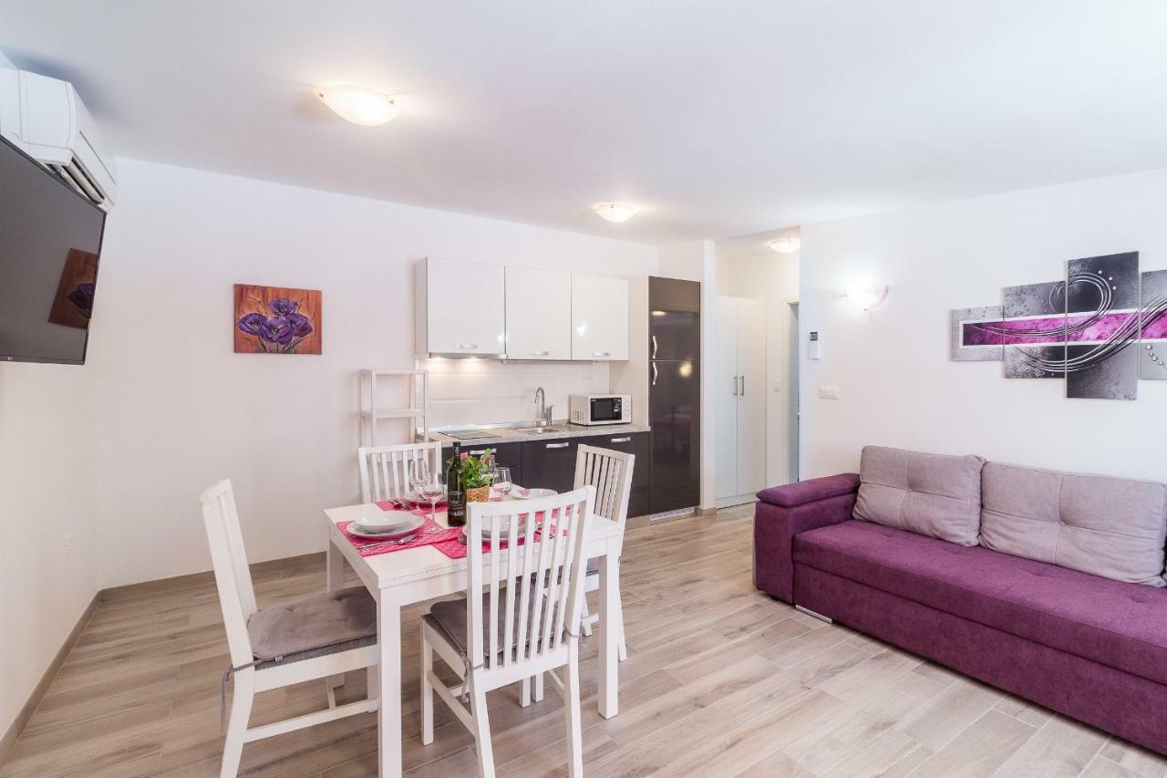 Apartment Taja Liznjan Luaran gambar