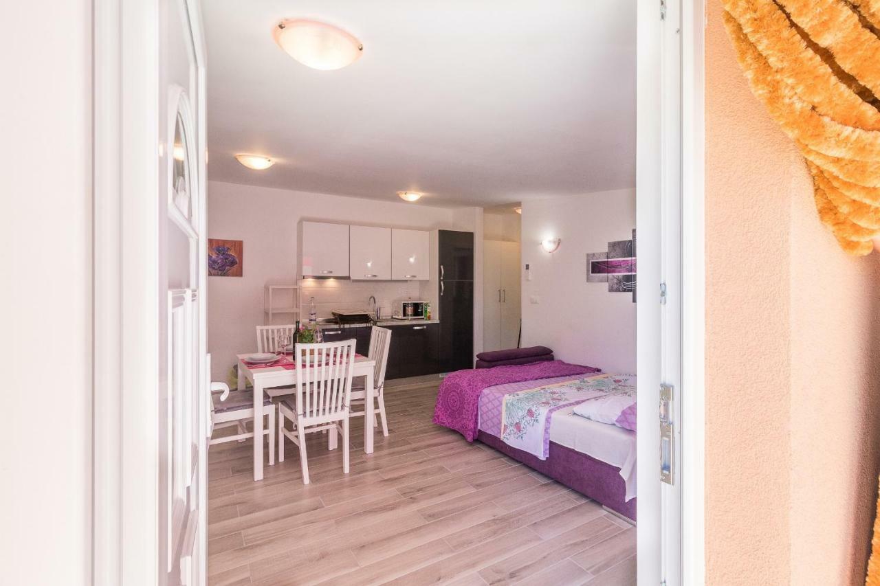 Apartment Taja Liznjan Luaran gambar