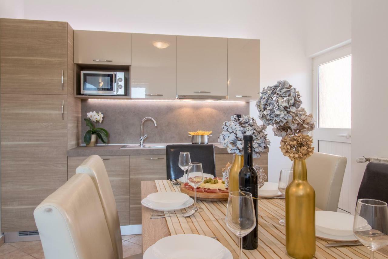 Apartment Taja Liznjan Luaran gambar