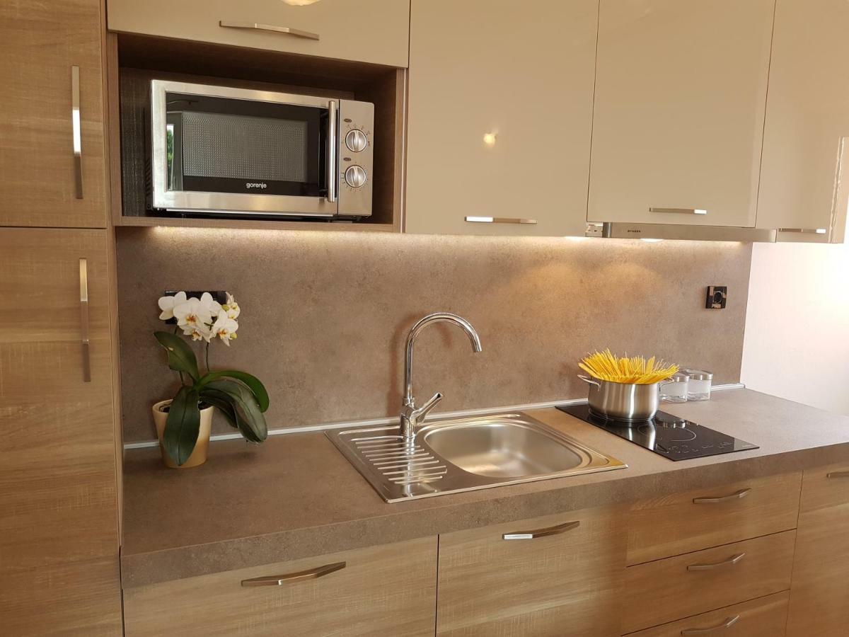 Apartment Taja Liznjan Luaran gambar